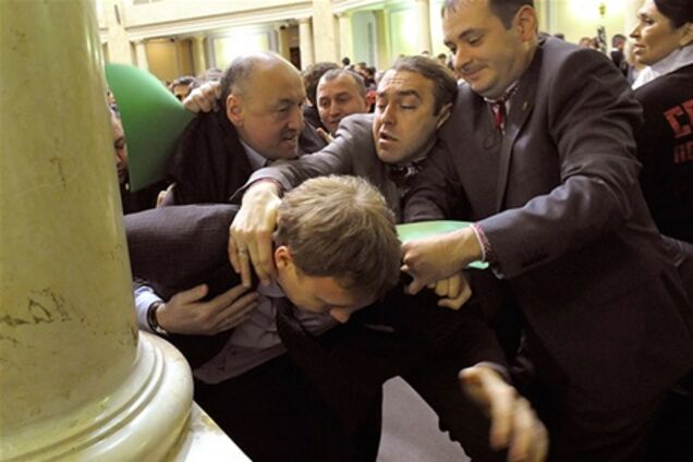 Магера: Табаловы являются полномочными нардепами