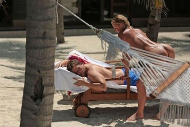 Скандальную фотосессию Волочковой и Баскова снял Сюткин