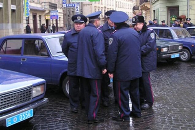 30 милиционеров привлечены для порядка в больнице Тимошенко