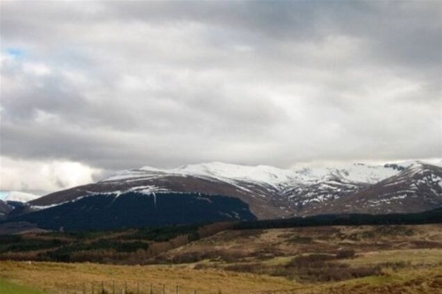 Четверо альпинистов погибли в Шотландии из-за схода лавины
