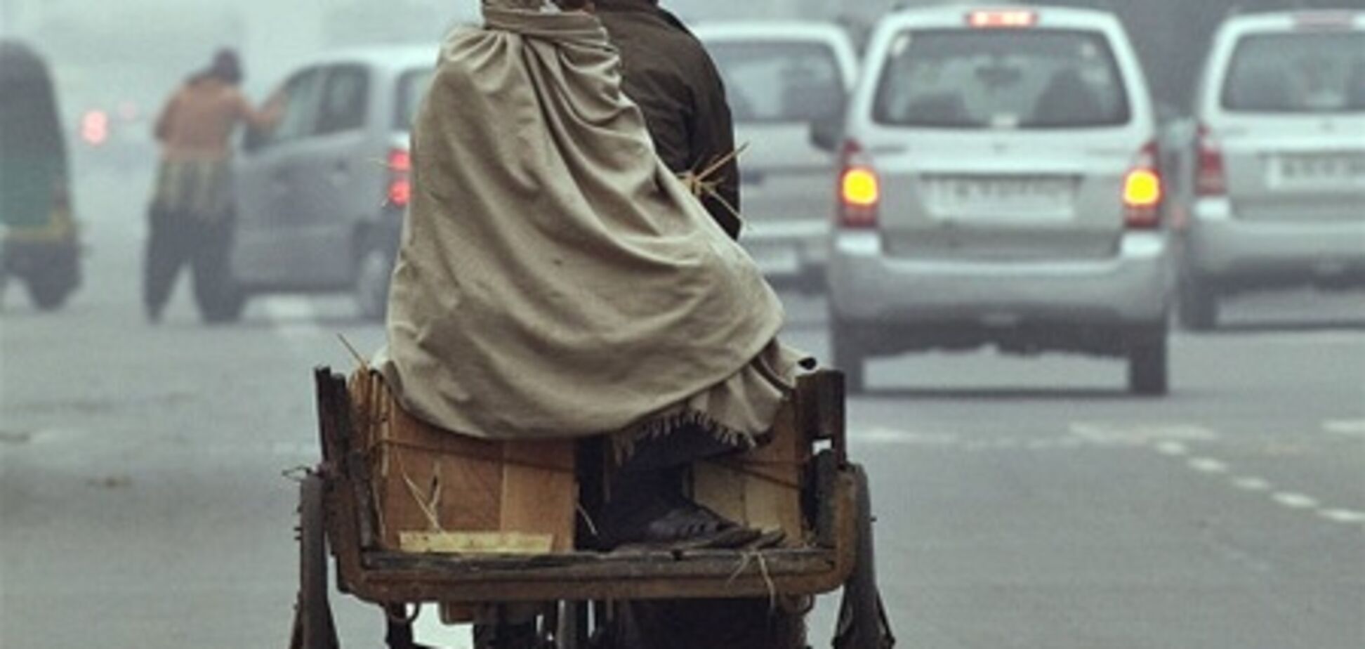 Столица Индии переживает рекордное похолодание