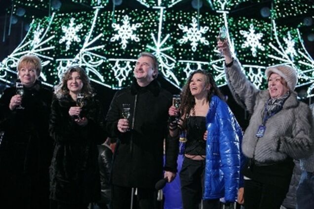 Попов с семьей встречал Новый год на Майдане