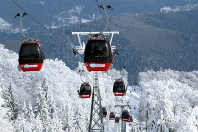 Сотня людей застрягла на канатній дорозі в Польщі