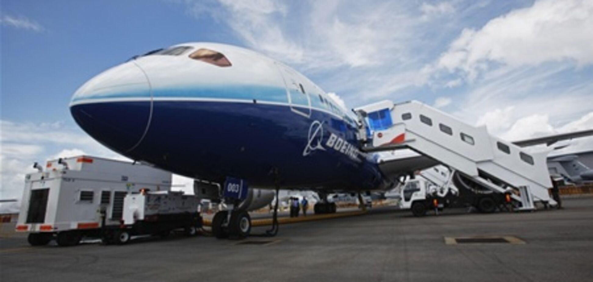 Скасування рейсів Dreamliner змінить плани 18 тисяч пасажирів