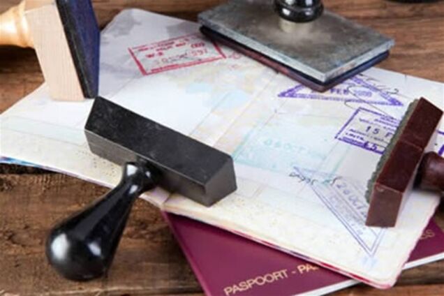 Куда украинцев пустят без виз в 2013 году