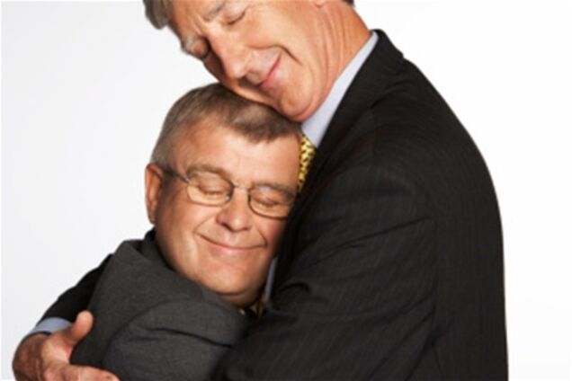 Мир отмечает День объятий. Видео