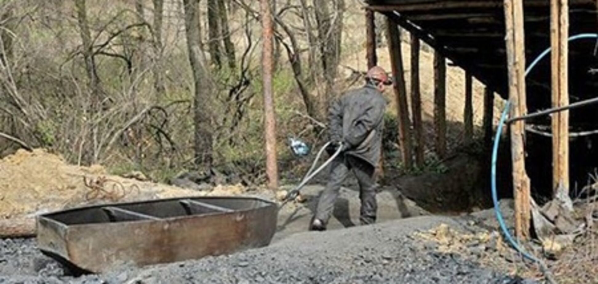 Донецький губернатор констатував деградацію шахтарських селищ регіону