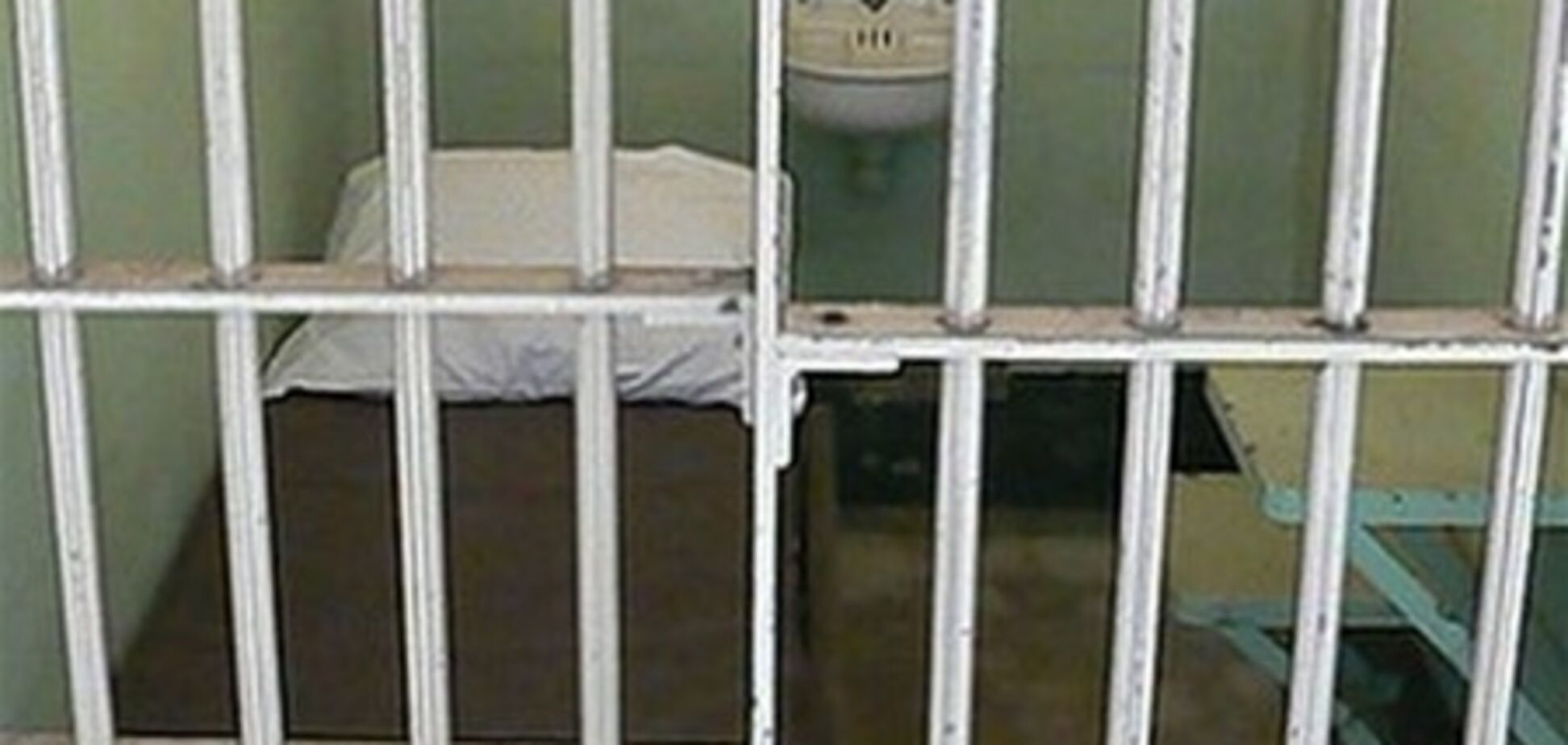 Журналиста приговорили к 10 годам за оскорбление королевской семьи