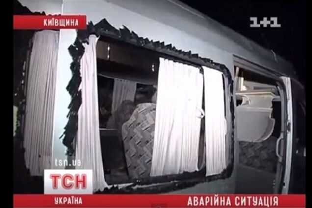 На Киевщине перевернулась маршрутка с пассажирами