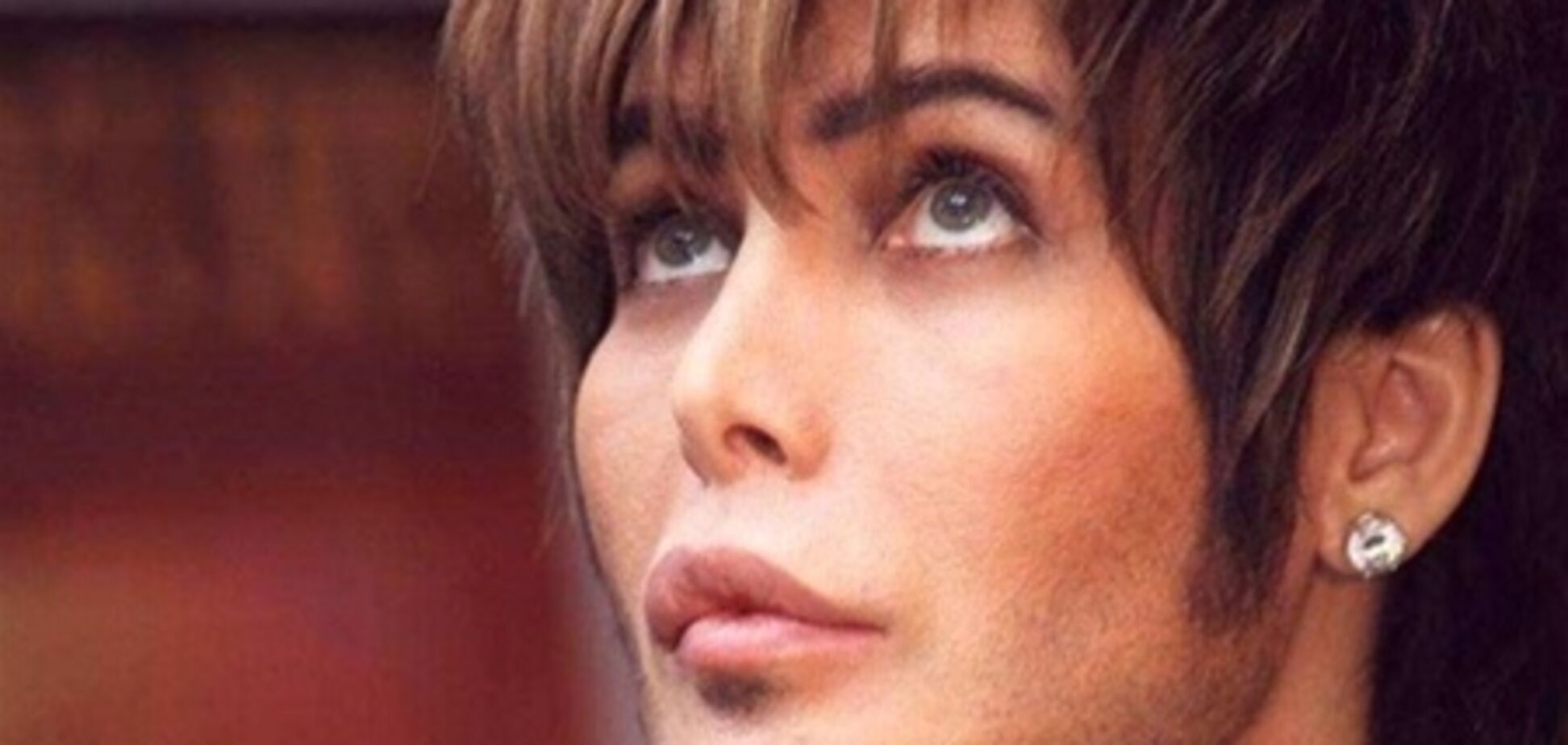 Зверев продает омолаживающую золотую маску за 700 долларов