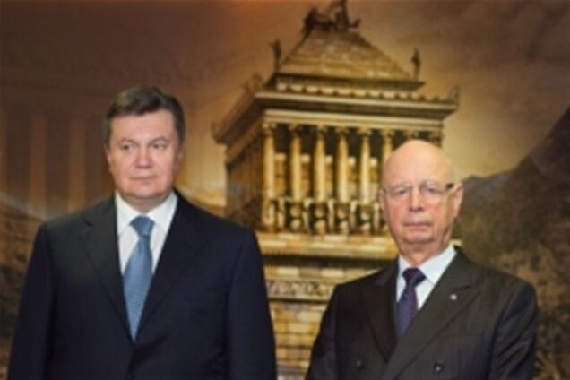 Янукович анонсировал региональный саммит ВЭФ в Киеве