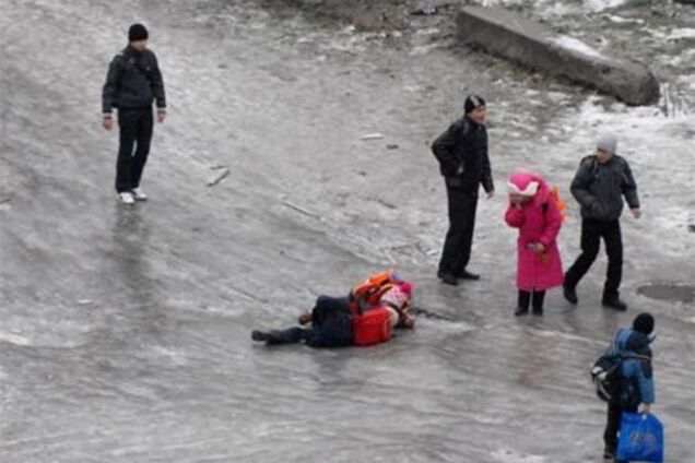 Три главы РГА Киева получили выговоры за гололед