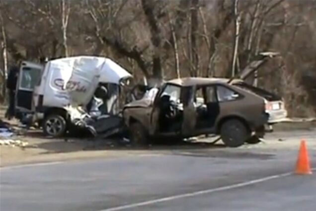 ДТП в Крыму: машины разорвали друг друга. Видео 