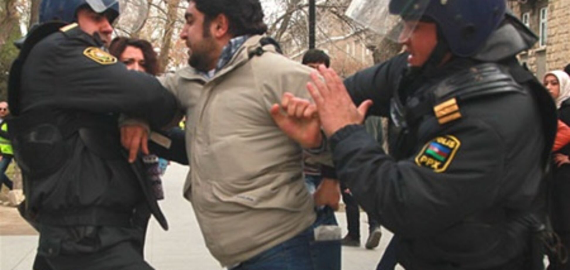 У Баку поліція розігнала опозиційну акцію в центрі міста