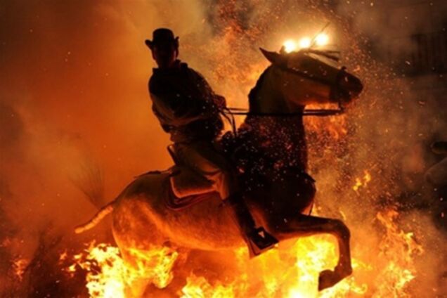 Вогняний фестиваль Las Luminarias