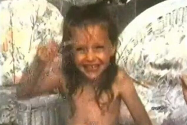 Блогеры разглядели в клипе Криса Ри 'маленькую Тимошенко'. Видео