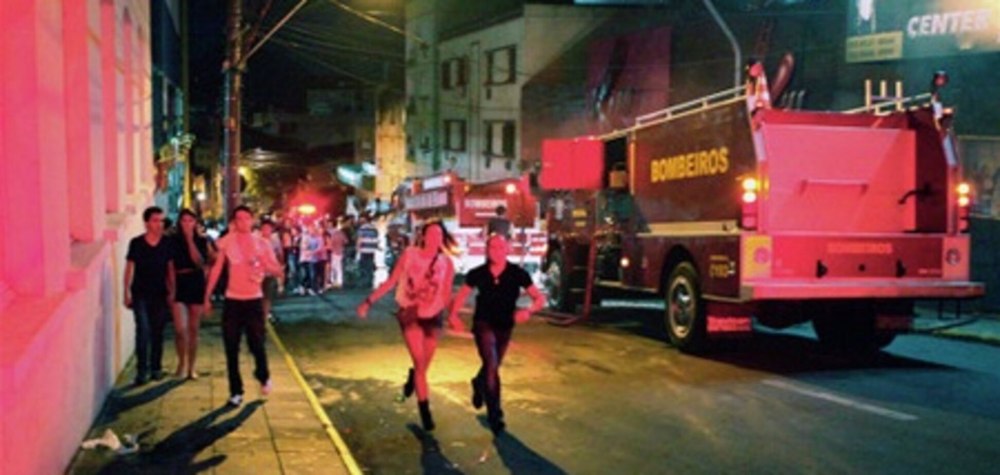 Пожар в бразильском клубе могли устроить музыканты - СМИ. Видео