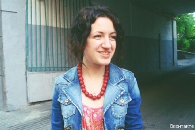 Кривдниця Жириновського хотіла запустити в нього балалайку. Фото