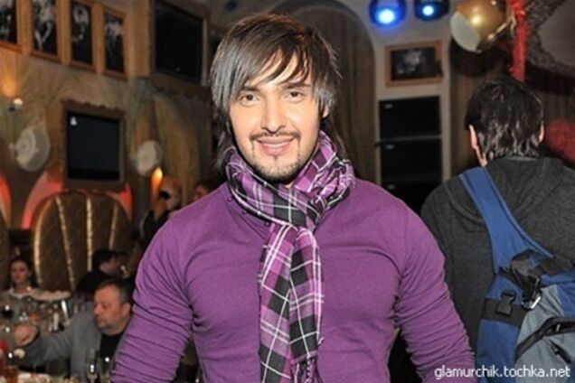 Козловський не знає, де на його новому авто включаються фари