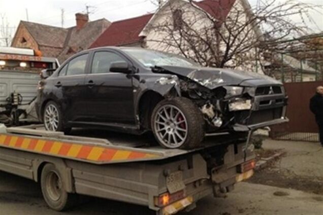 Сын Шуфрича о ДТП: все ок, железо починится