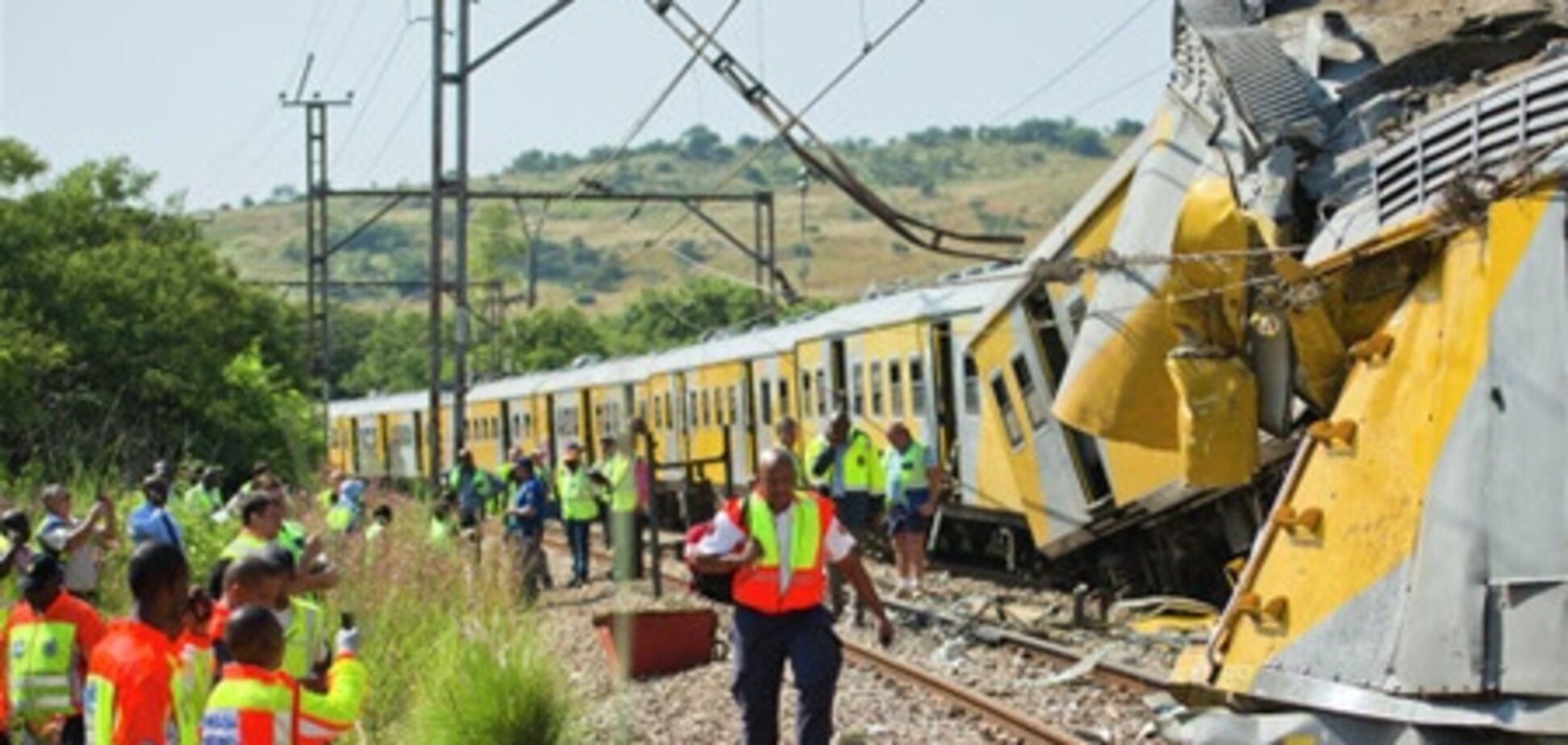 Количество пострадавших при столкновении поездов в ЮАР достигло 350 человек