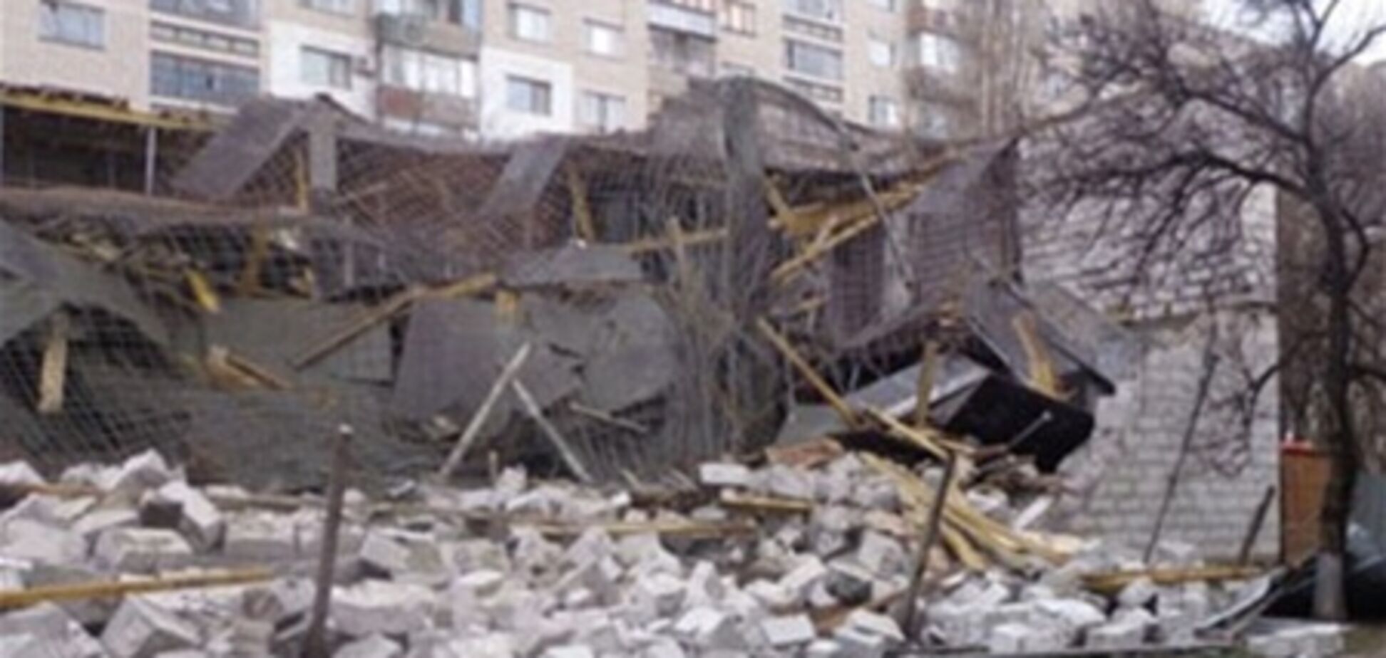 За обрушение одесского недостроя взялась прокуратура
