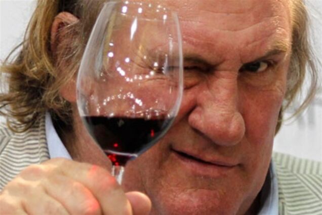 СМИ: Депардье находится в Париже, а не в Киеве