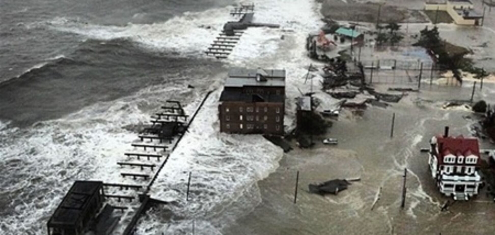 Жертвам урагана 'Сэнди' Конгресс США выделил почти $10 млрд