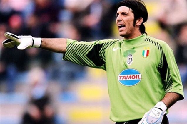 Назван лучший футбольный голкипер XXI века