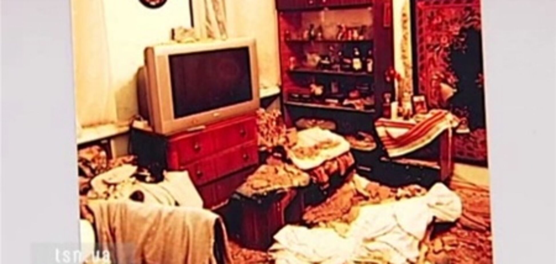 Юрист: ЖЭК за обвал потолка квартиры в центре Киева отвечать не будет