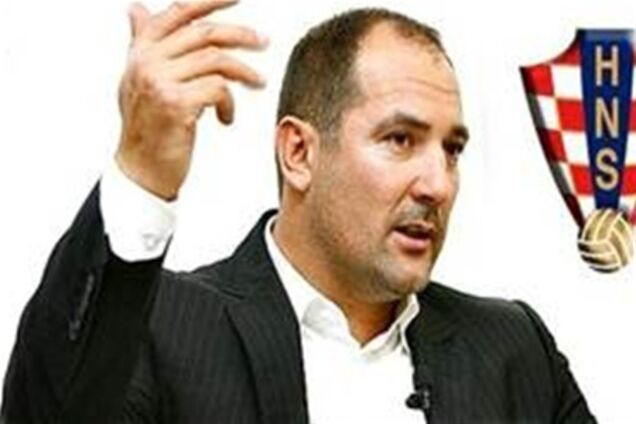 Ахметов купит вратаря и защитника