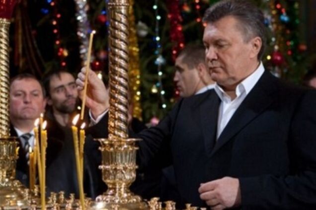Янукович помолився на Волині в жіночому монастирі