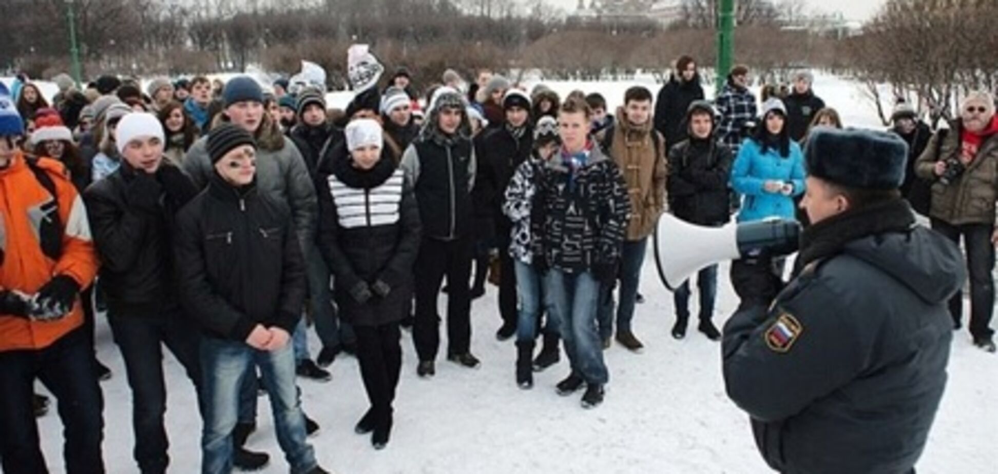 В Питере полиция разогнала участников массовой игры в снежки
