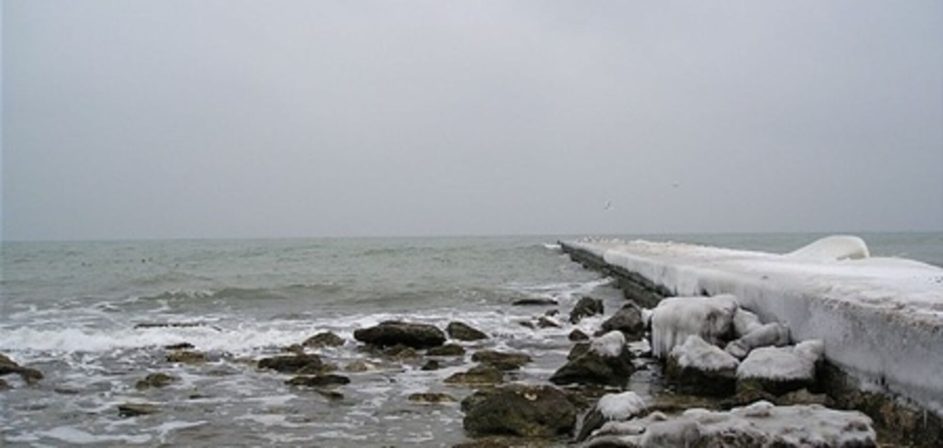 В зимнем море в Крыму утонул турист, нырнувший за мидиями