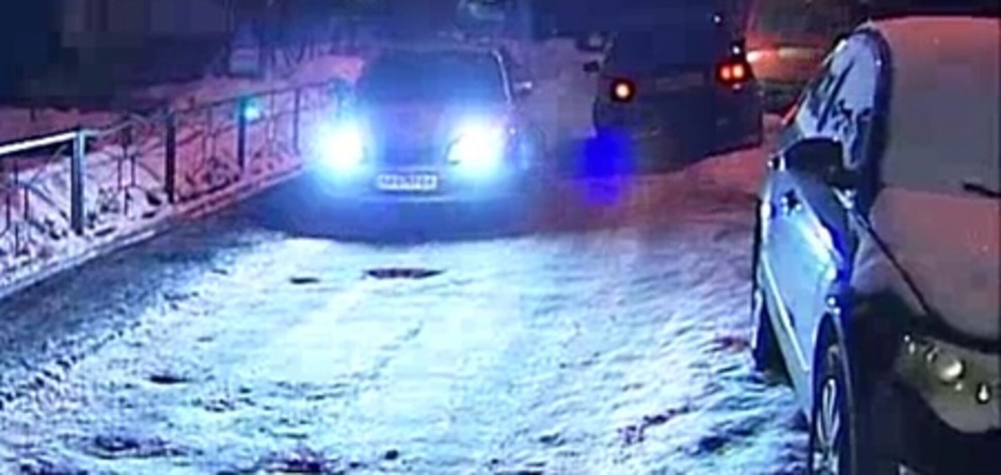 Ужасное ДТП в Киеве: водитель задавил собственного сына. Видео 