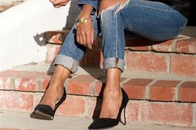 Какие дыры на джинсах самые актуальные