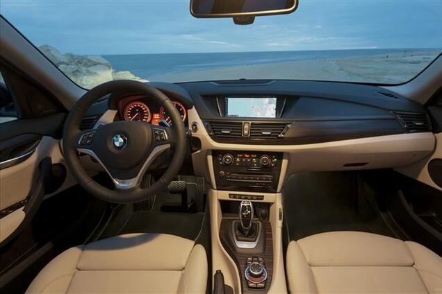 BMW отзывает почти 180 тыс. автомобилей