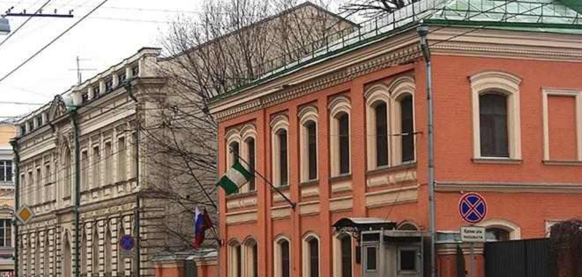 Нігерійські студенти розгромили посольство країни в центрі Москви