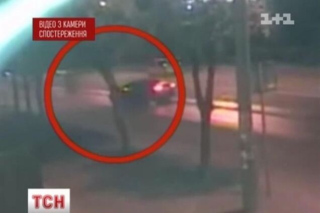 В столице ищут иномарку - убийцу байкера