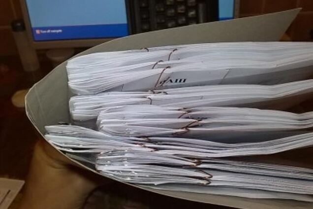 Колишній керуючий держреєстрами домагається відновлення на посаді через суд