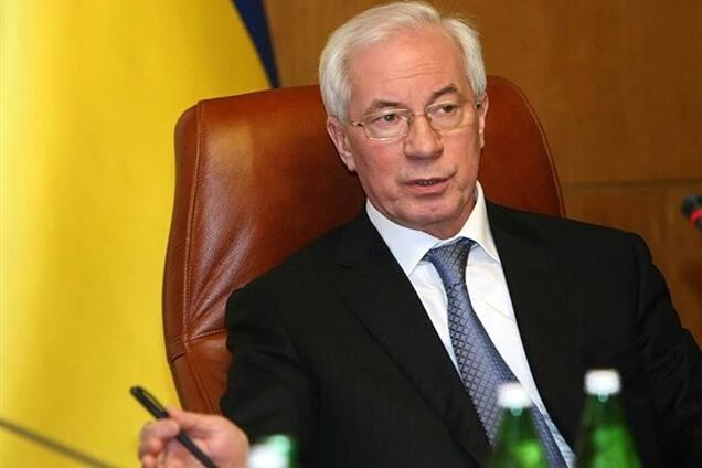 В 2014 году украинцы выйдут на работу со 2 января – Азаров