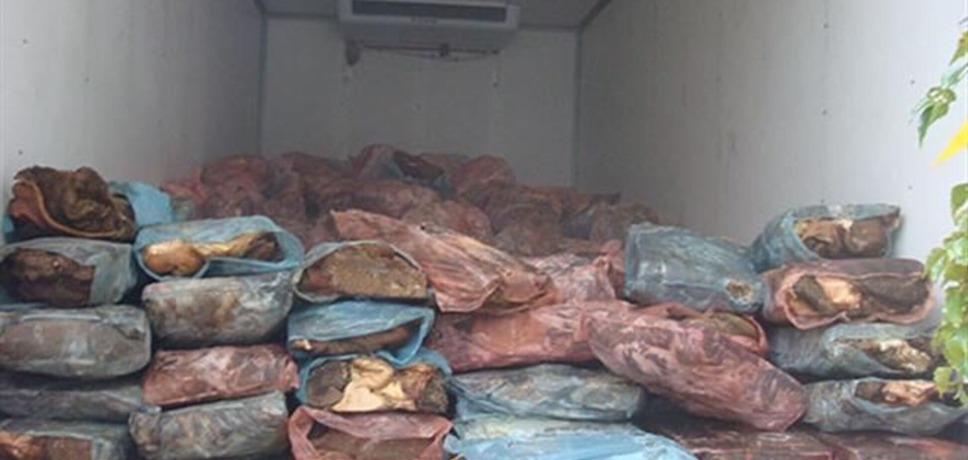 На Вінниччині затримали шість тонн неякісного м'яса
