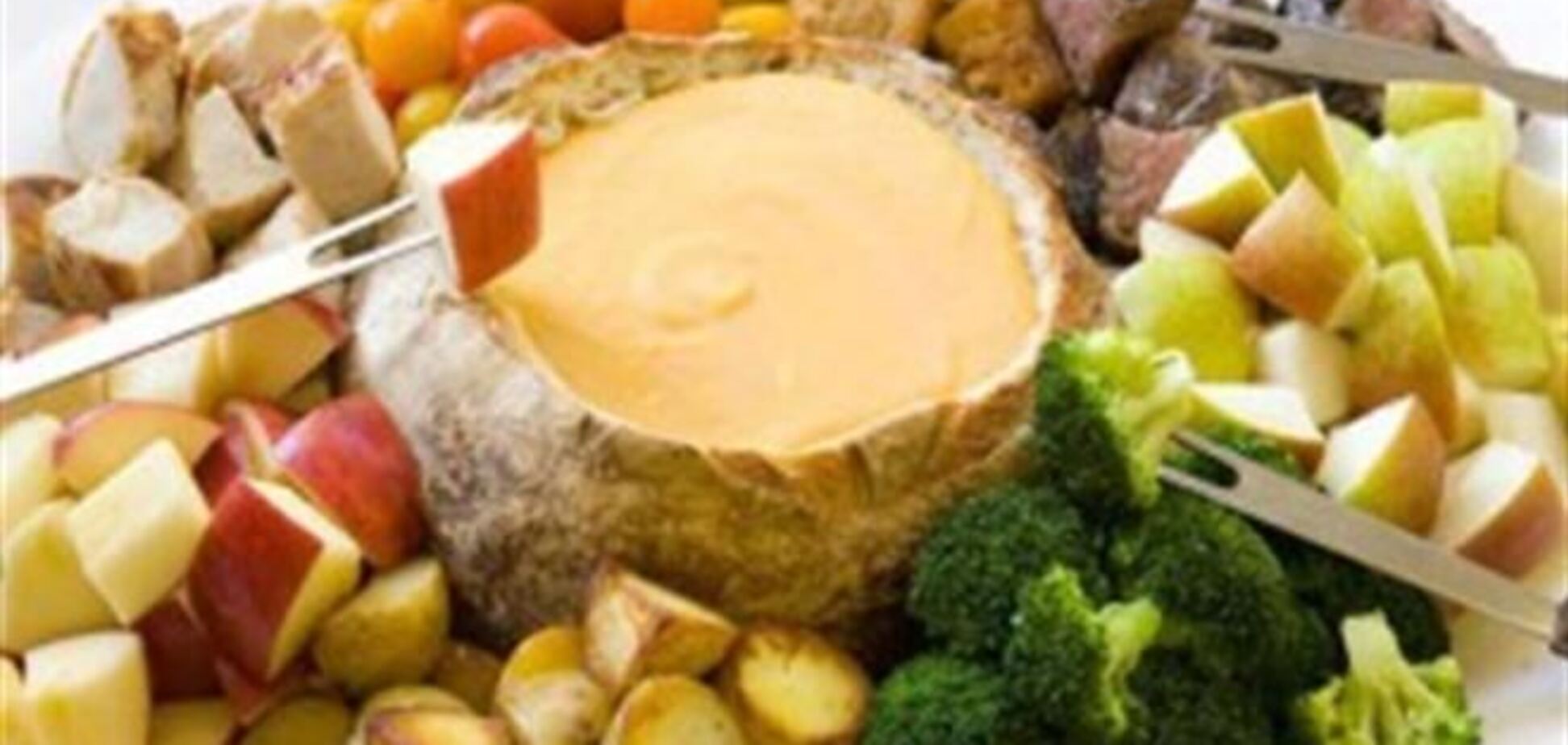 Сырное фондю с овощами