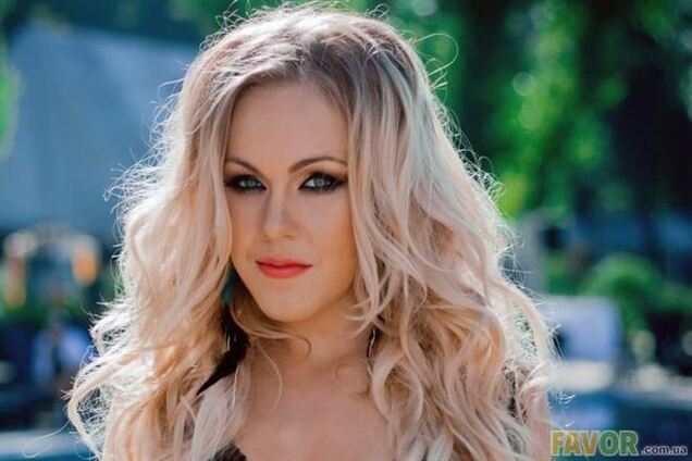 Alyosha: жизнь вне сцены звездной мамы и жены