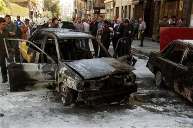 Смертники взорвали два авто в центре Дамаска