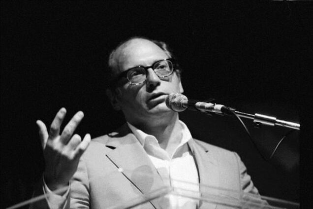 Умер американский писатель Оскар Ихуэлос