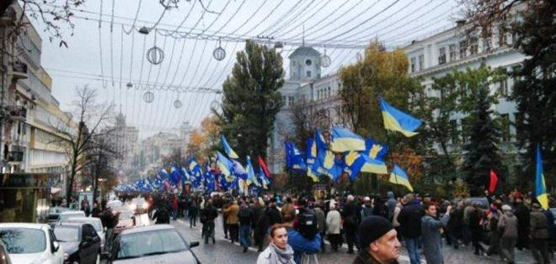 На свободовский Марш борьбы в Киеве вышло около 5- 6 тыс. человек