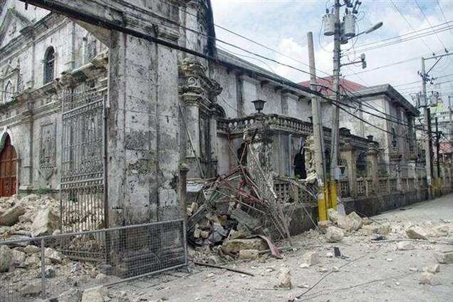 Количество жертв землетрясения на Филиппинах выросло до 20