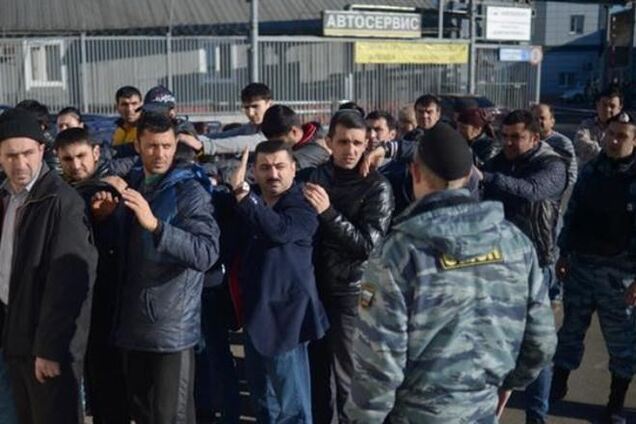 Amnesty International обвинила Москву в дискриминации трудовых мигрантов