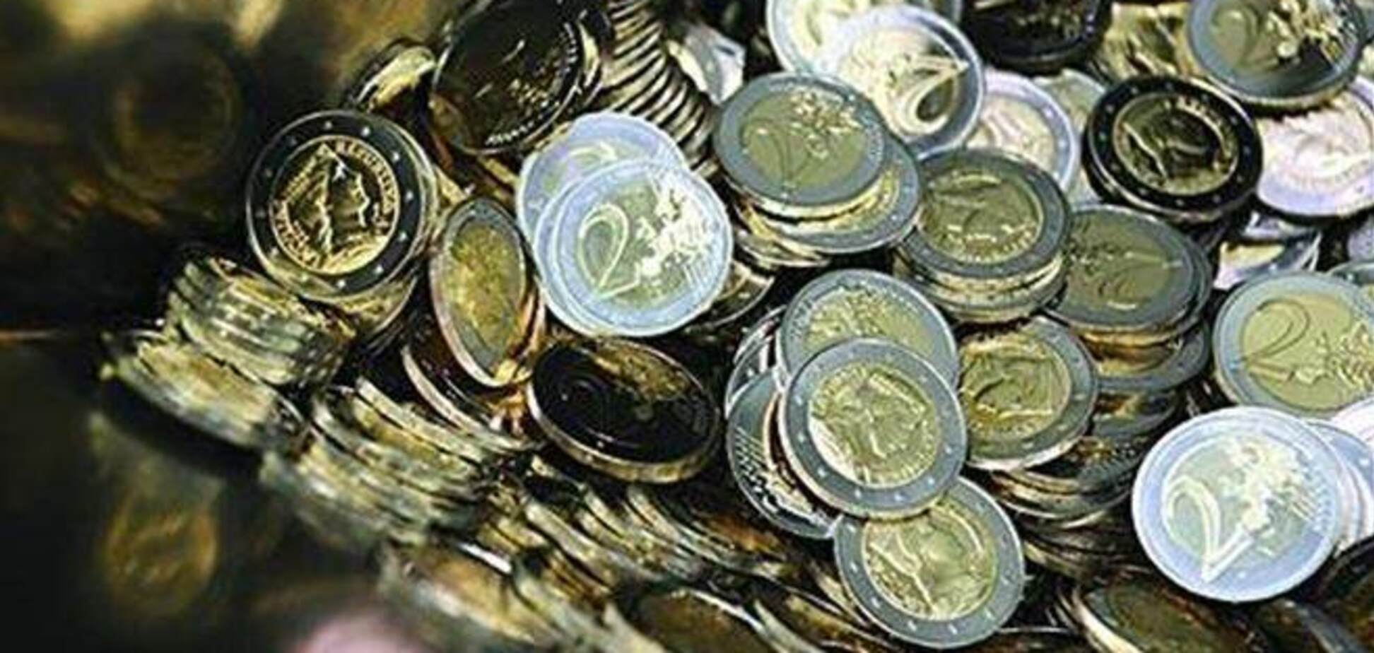 Китайцы расплатились за гостиницу монетами по одному евро 